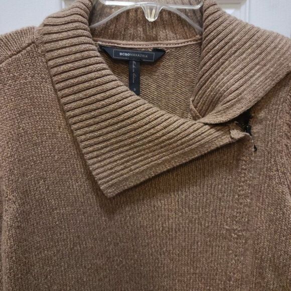 BCBGMaxazria Cropped Sweater‎ Jacket - Picture 4 of 11